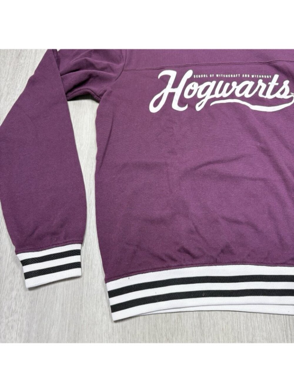 Hogwarts Sweatshirt Harry Potter Maroon Cowl Pullover Wizard School Womens Sz L - Picture 6 of 13